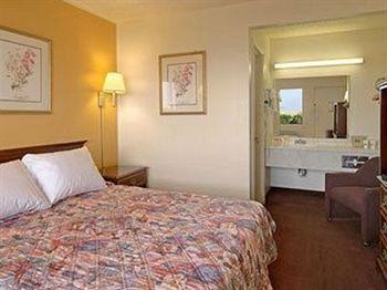 Garden Inn And Suites Silsbee المظهر الخارجي الصورة